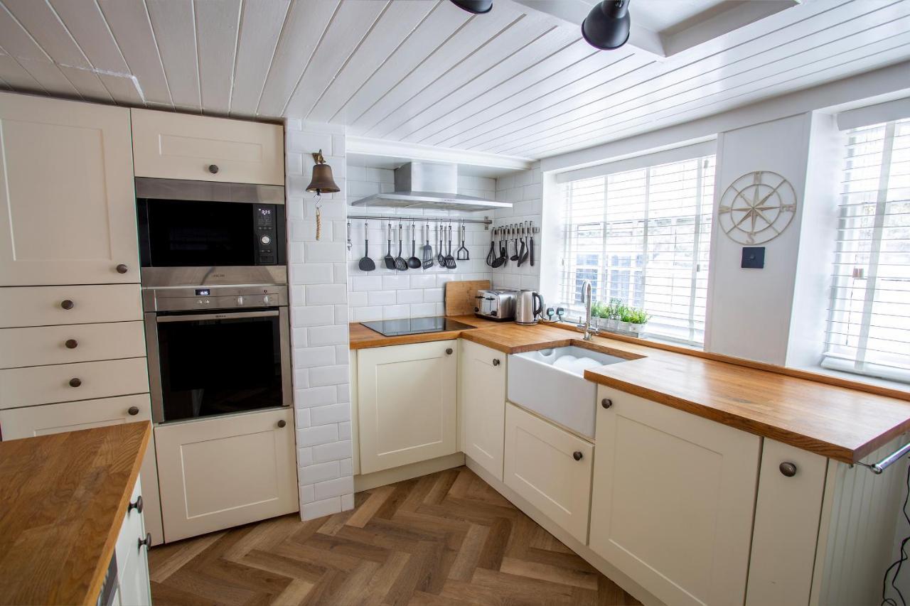 Whitby Boutique - Mast Cottage المظهر الخارجي الصورة