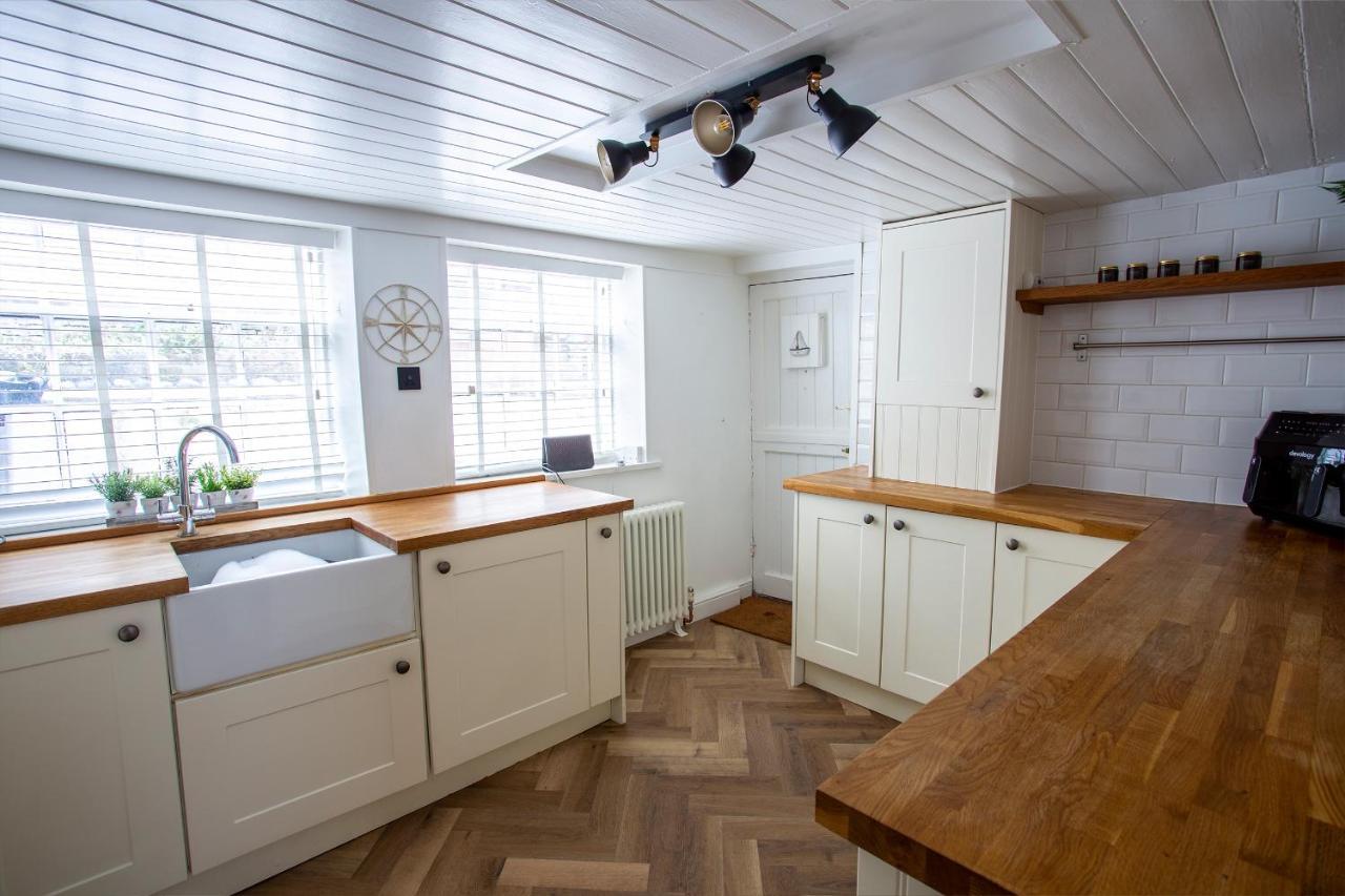 Whitby Boutique - Mast Cottage المظهر الخارجي الصورة